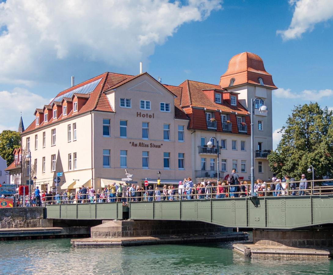 Hotel Am Alten Strom Rostock Exterior foto